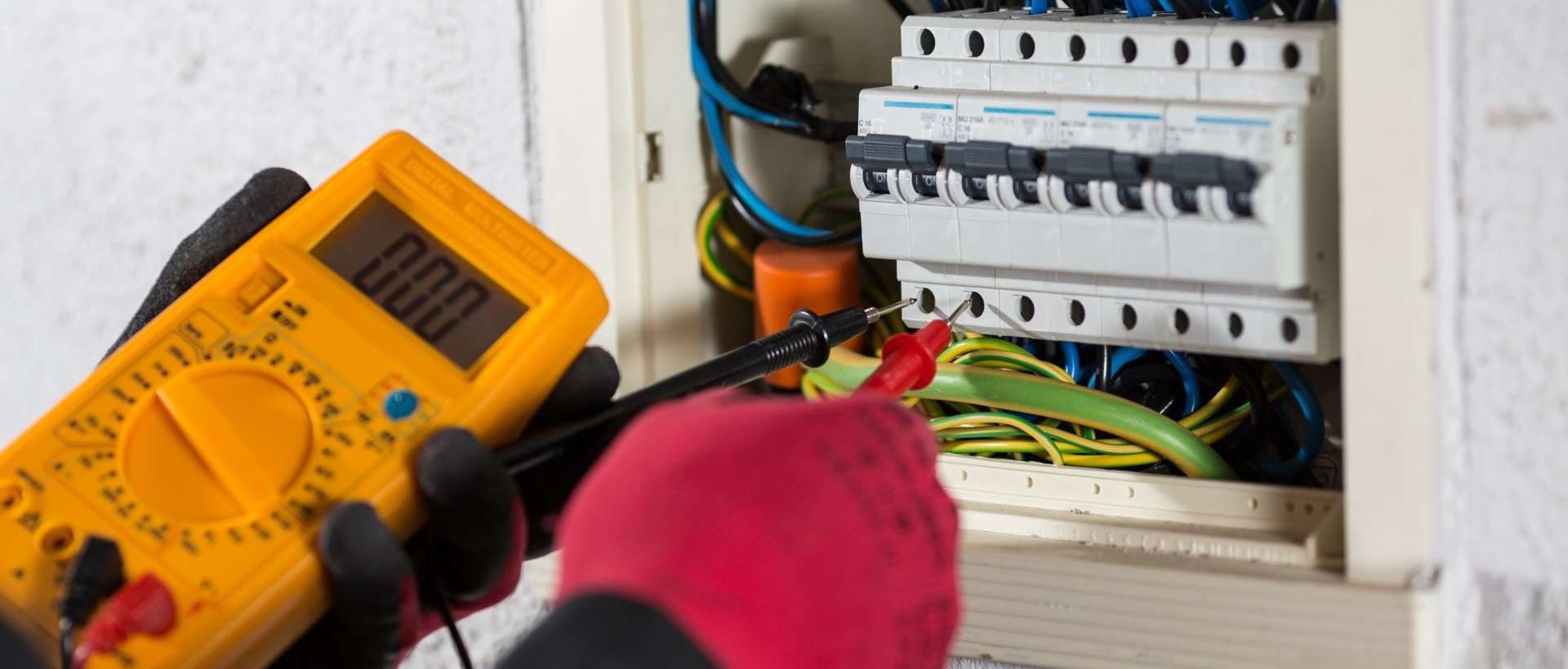 Electricians DA1